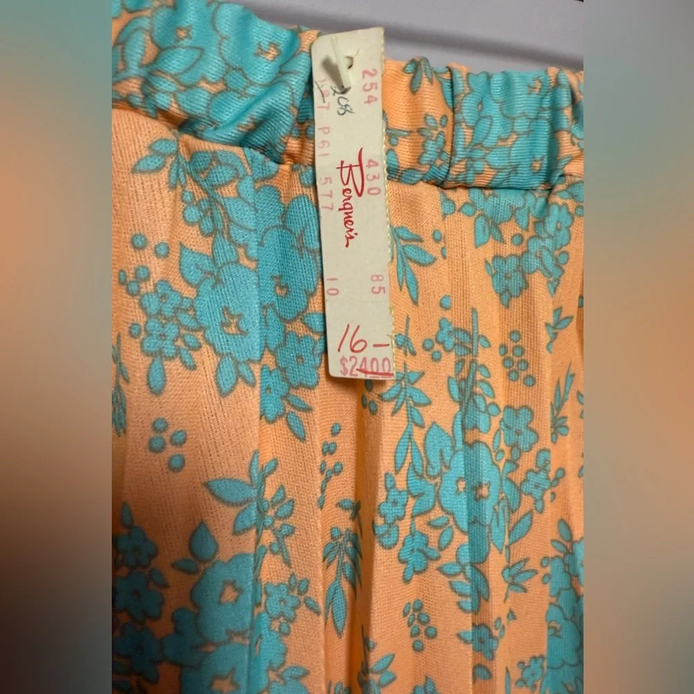 NWT Vintage KoKo Knits MAXI Pleated SKIRT